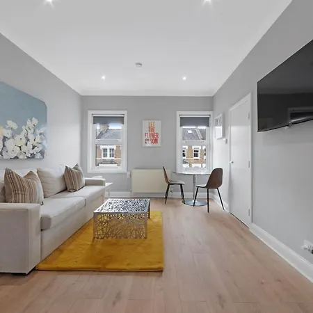 Ferienwohnung New Loft Style 2 Bed Maida Vale Sleeps 6 People